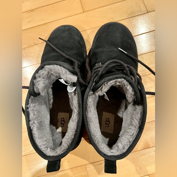 UGG Men's Neumel Boot Black Size 11 - Picture 5 of 9